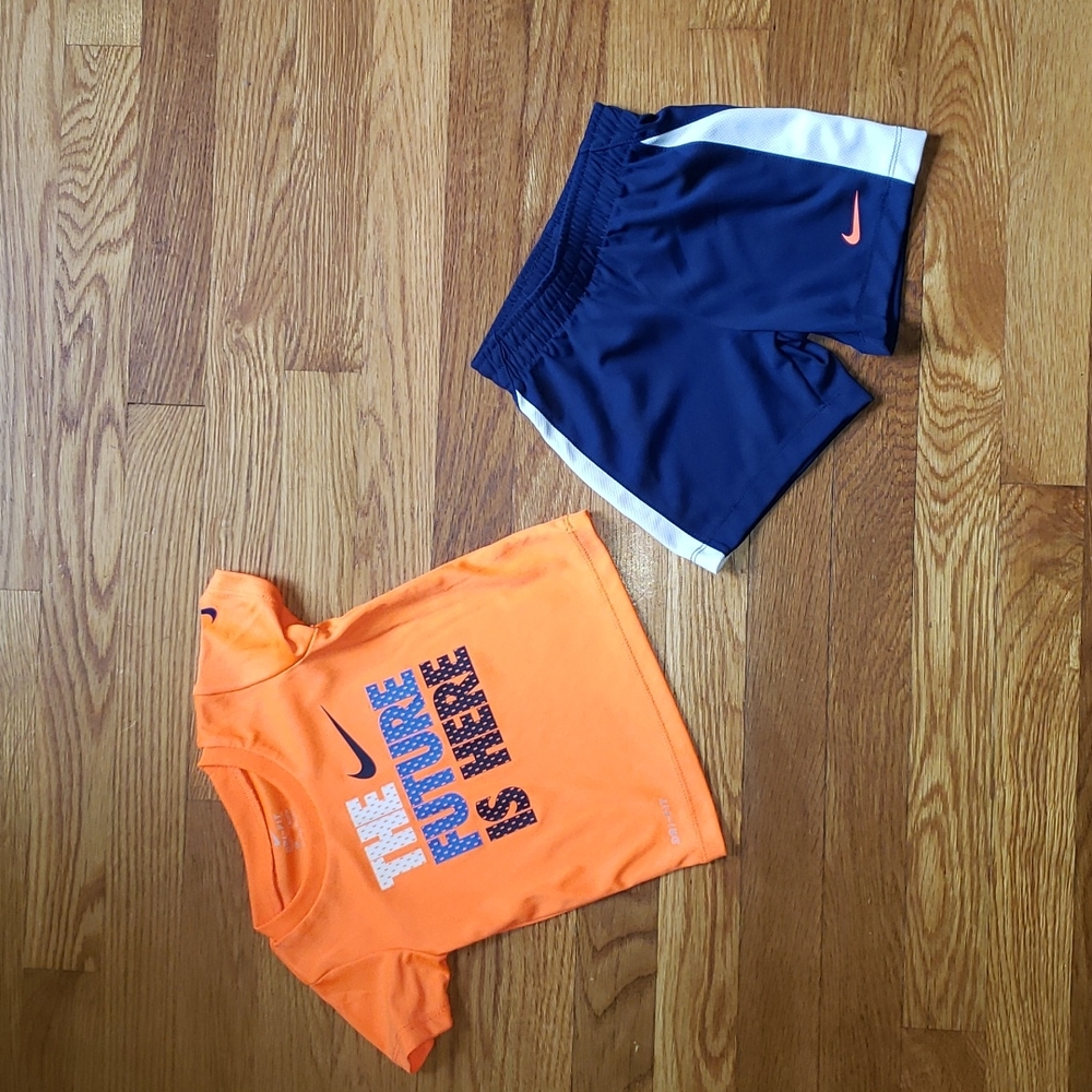 Nike short set orange 18m
